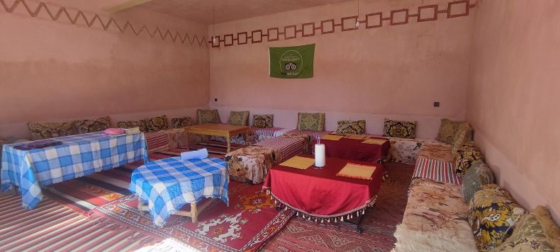 Salon en Miss Roses dades Marruecos