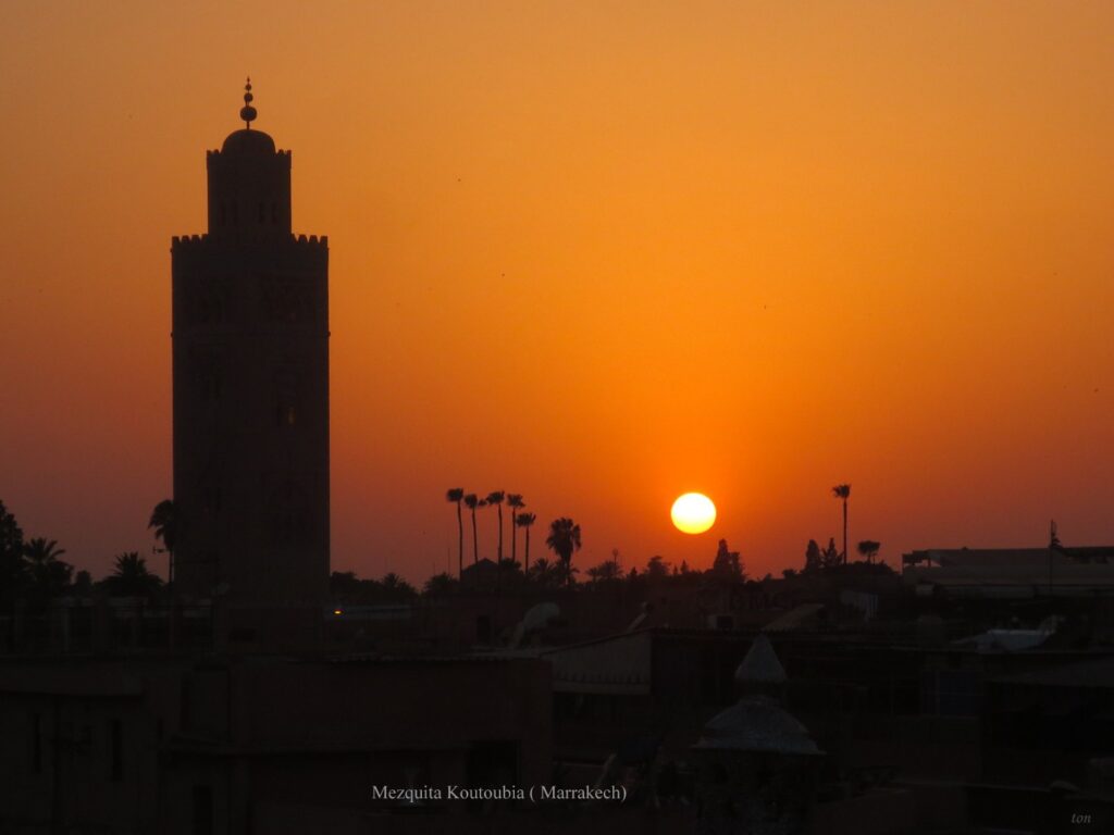 Retiros de Yoga en el Desierto Erg Chegaga